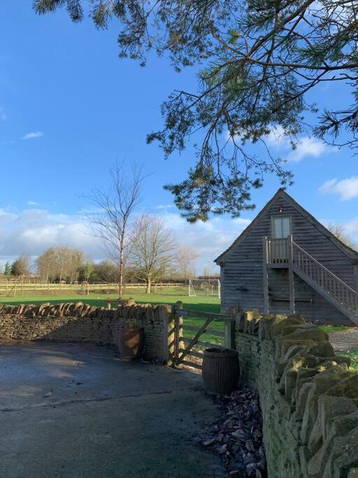 Apartamento Annexe Near Malmesbury / Tetbury Hankerton Exterior foto